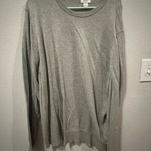 Old Navy Men's Light Gray Crewneck Sweater